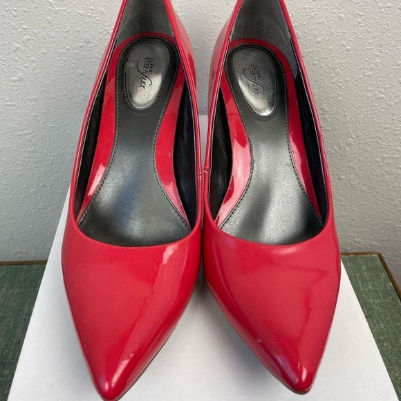Alfani StepnFlex Red Heels Size 8M - Picture 2 of 10